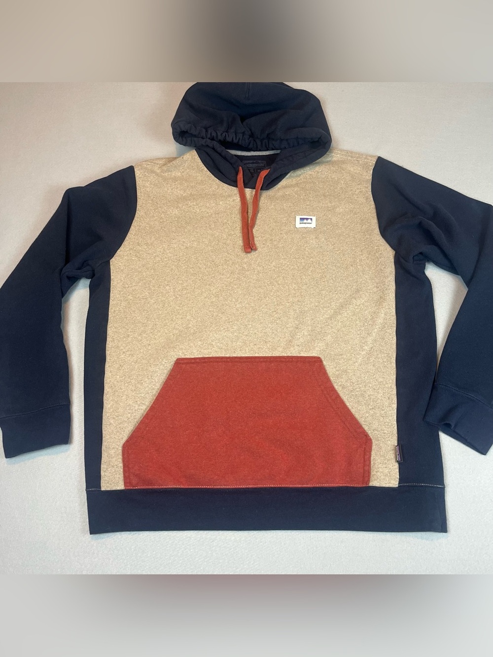 Patagonia Uprisal Hoodie Large Tan and Rust Colorblock Sweatshirt Gorpcore